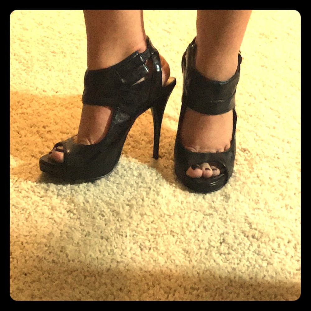 Women’s Sexy Leather Heels! Only worn once